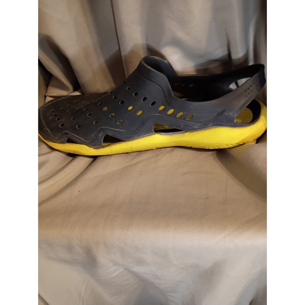 Crocs Men's Swiftwater Wave Sandals Black Yellow Sz 9 Iconic Comfort Waterproof - Picture 4 of 11